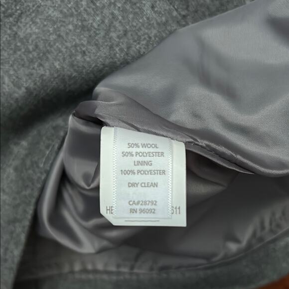 Willi Smith Wool Blend Gray Mini Skirt with Faux Slash Pockets, Size 6 - Picture 9 of 9